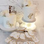 Deux gâteaux de mariage de couleur blanc : Gâteaux personnalisés cuisine haïtienne